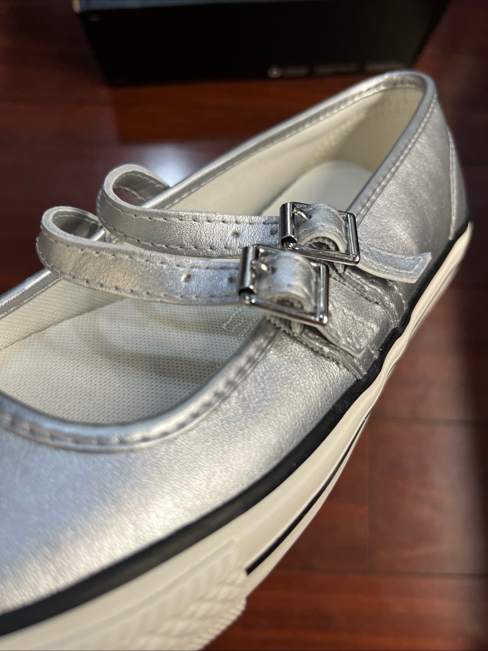 Womens 8 Converse Dainty Mary Jane OX Slip On Silver Leather A12201C HALF BOX - Picture 10 of 16
